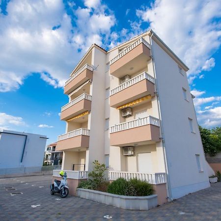 Apartment Angie Trogir Bagian luar foto
