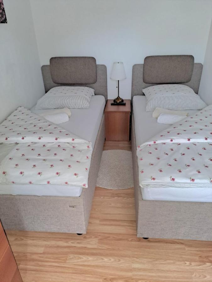 Apartment Angie Trogir Bagian luar foto