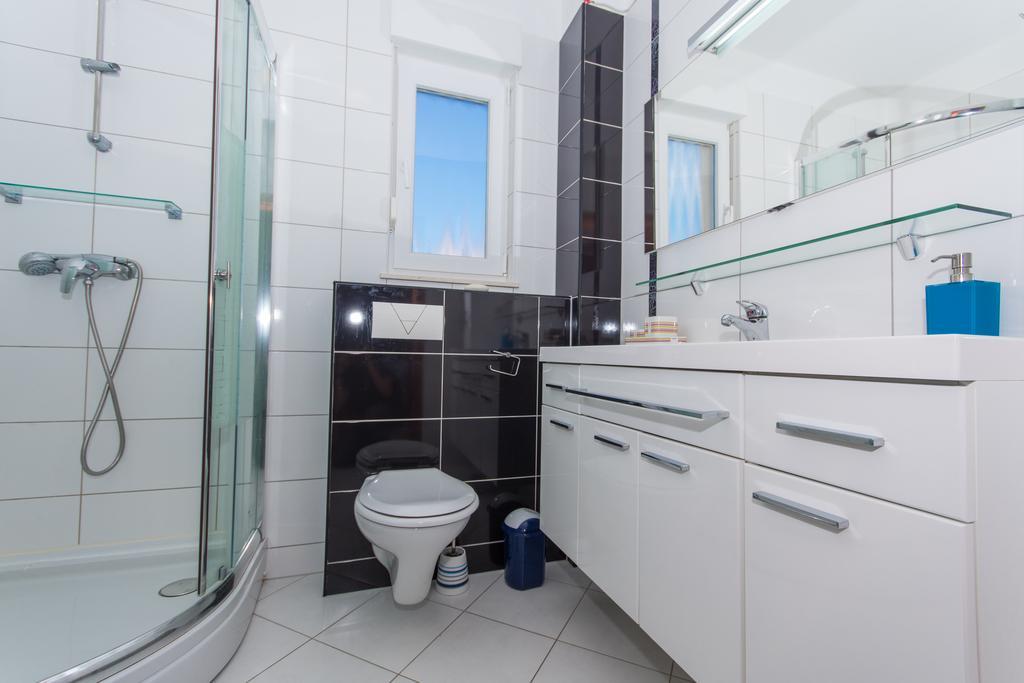 Apartment Angie Trogir Bagian luar foto